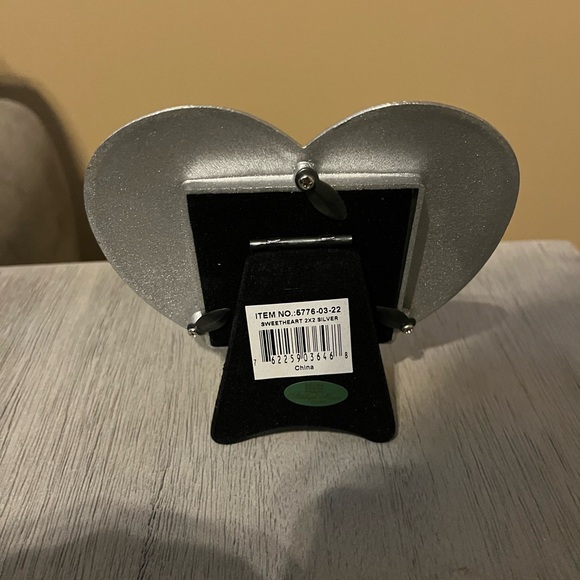 Pewter Heart Photo Frame - Picture 2 of 3
